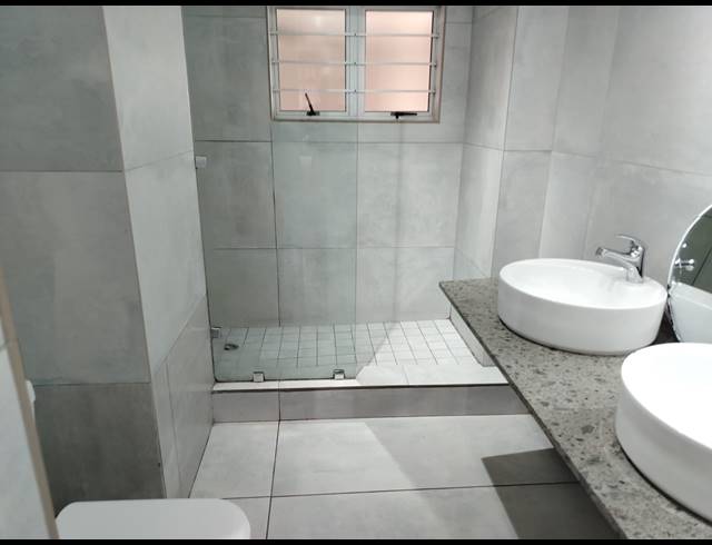 2.5 BEDROOM FLAT FOR SALE IN SOUTH BEACH